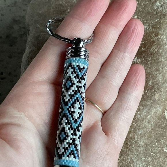 Southwest Sky Blue and Black Beaded Compartment Keychain, New, Handmade by Me - Picture 2 of 9